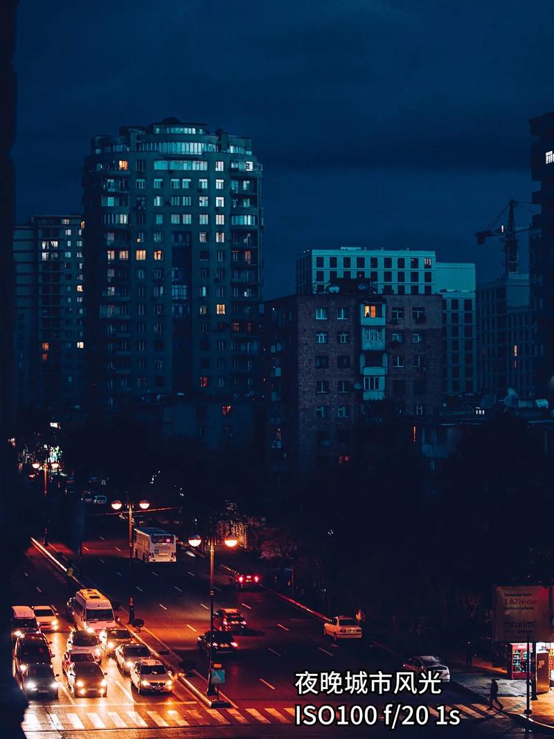 苹果手机怎么拍照显示日期时间啊?