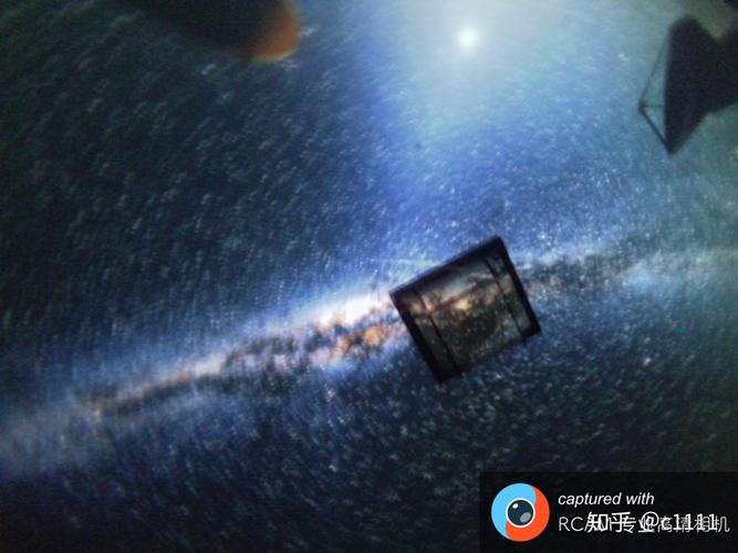 星空投影仪具体方法