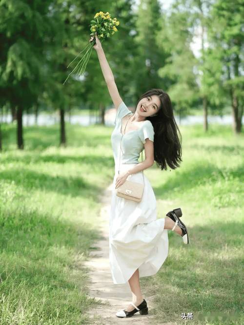 拍照pose姿势大全图2