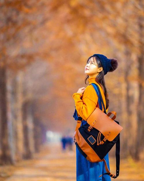 女生旅游拍照姿势的摆法