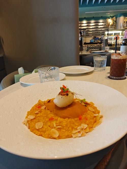 怎样拍桌子上的食物