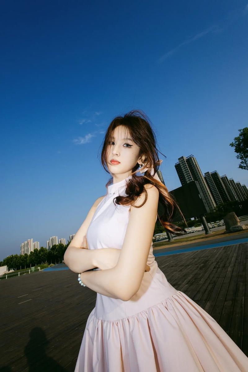 自带拍照姿势的相机有哪些