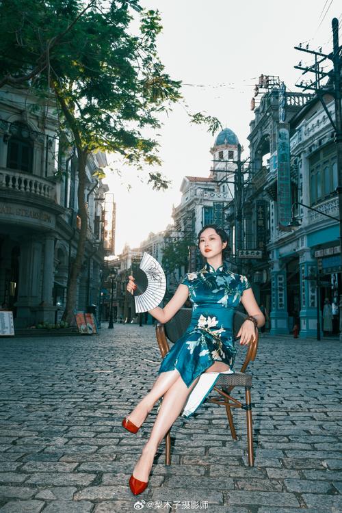 穿旗袍拍照怎么摆姿势