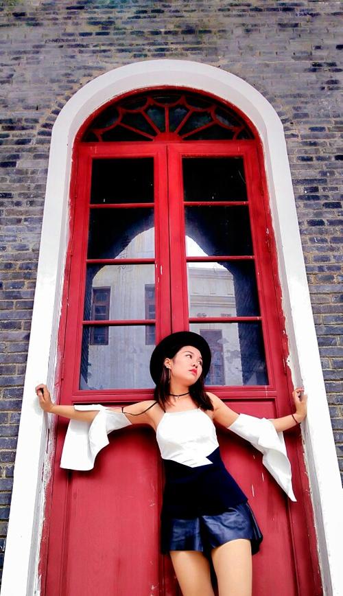 凹造型?什么意思??