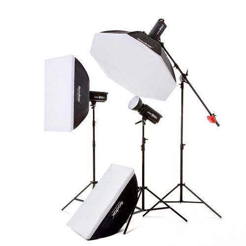 室内摄影的时候,三个灯应该怎么摆放?