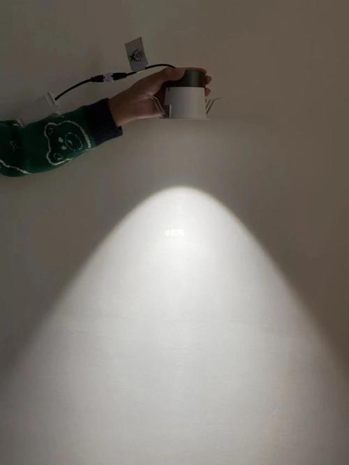 求室内拍照射灯灯光布置