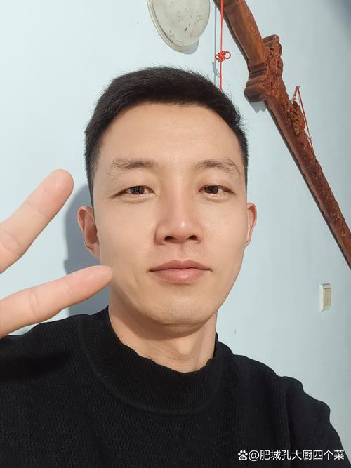 自拍什么角度拍照好看男图1