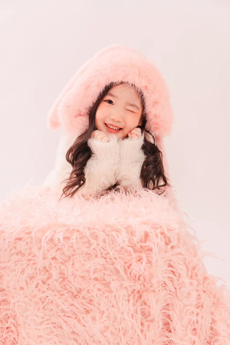 拍照姿势大全图片女生头像图2