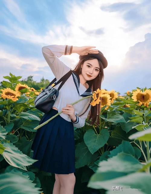 拍照姿势怎么摆女生冬天晩上图1