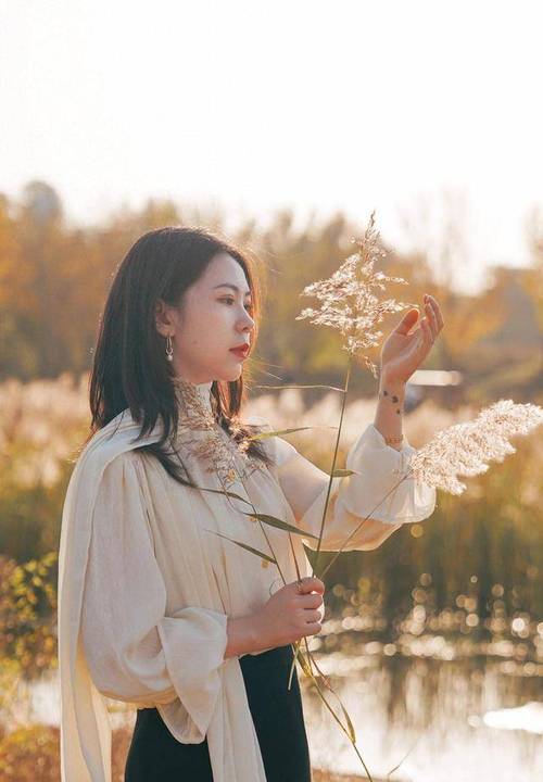 外景拍照怎么摆姿势好看图3