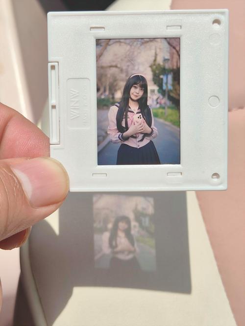 如何用手机翻拍看照片?