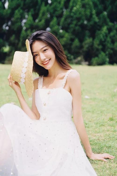 怎么样摆拍照姿势更好看图3