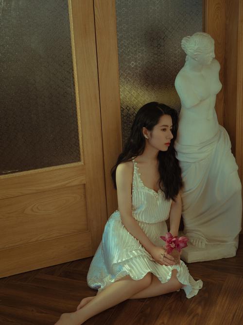 拍照打光图片纯色白色图1