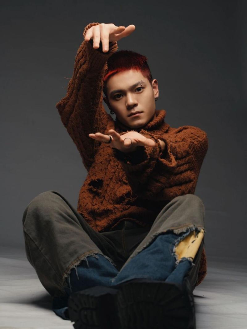 男人拍照姿势怎么摆好看图1