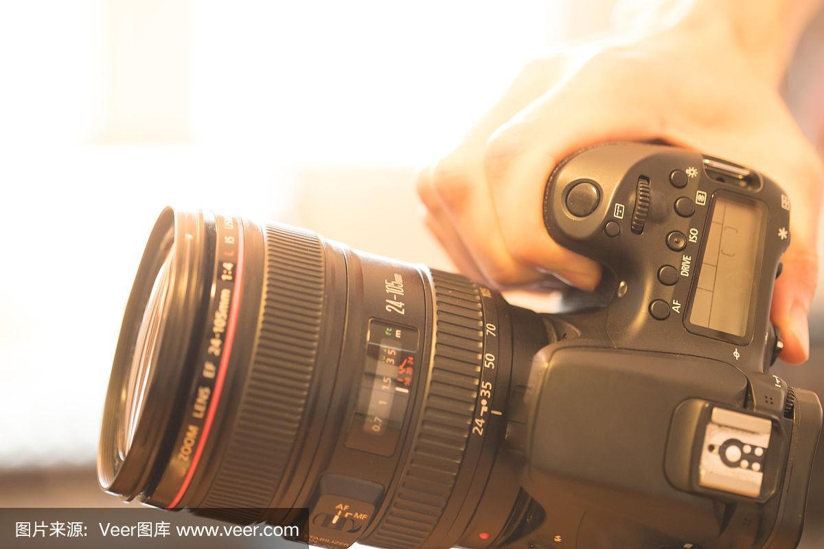 如何用电脑给自己拍照怎么用笔记本电脑照相