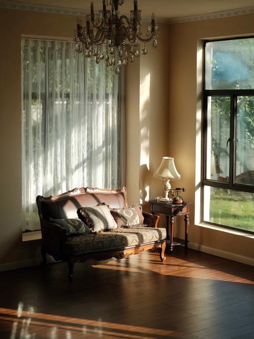 蓝色灯光下拍的照片怎么调图1