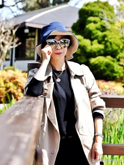 怎么摆姿势拍照显高瘦图3