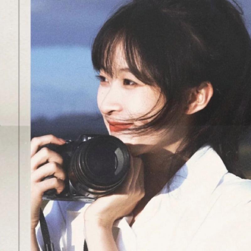 单人拍照姿势怎么摆女生头像