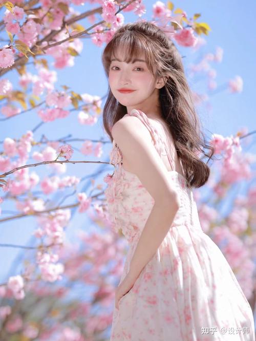 十个简单站立拍照姿势山顶图1