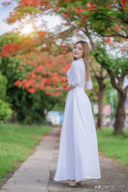 拍照姿势大全女图3