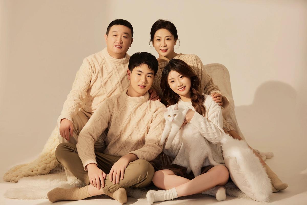 拍照姿势大全摆法多人图3