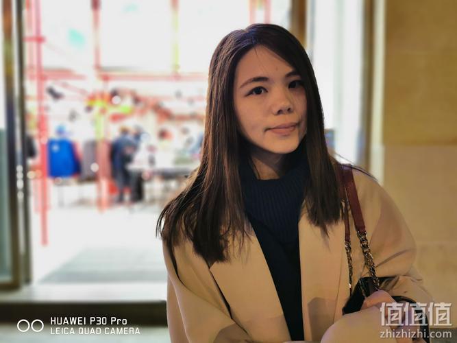 华为手机背光拍摄人物技巧