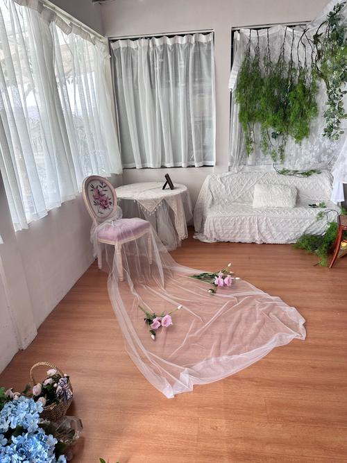 如何在家打造一个ins风的家庭摄影棚?