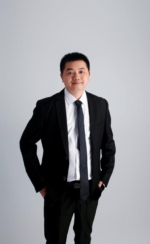 拍照怎么摆姿势男生图2