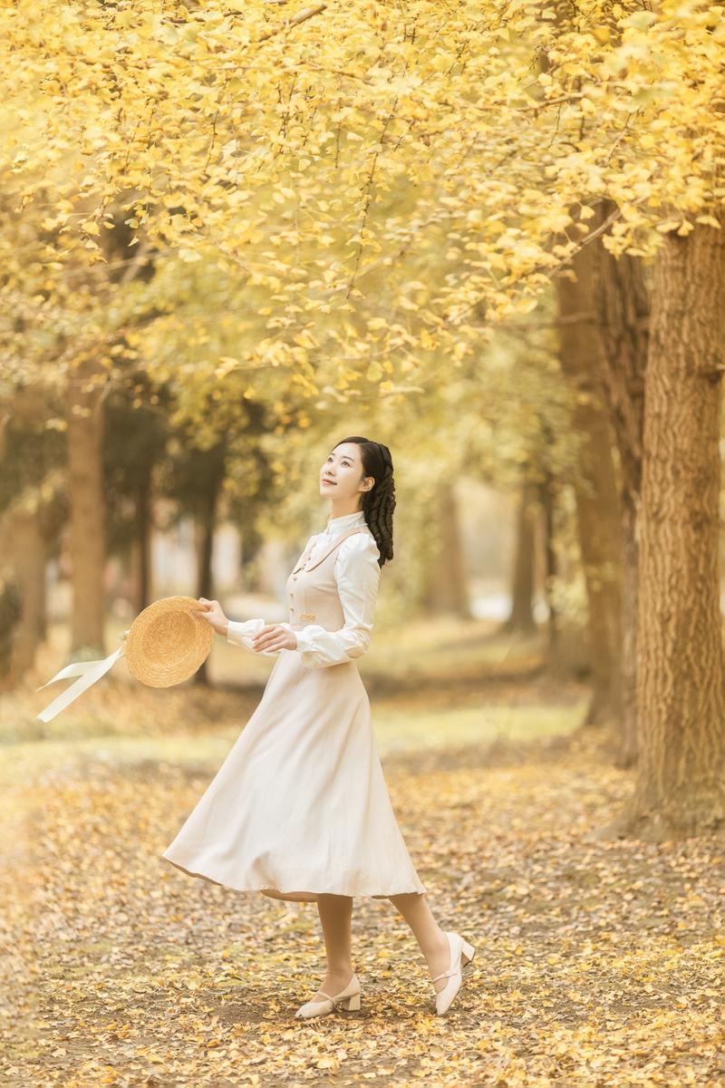 银杏林怎么拍照十种姿势