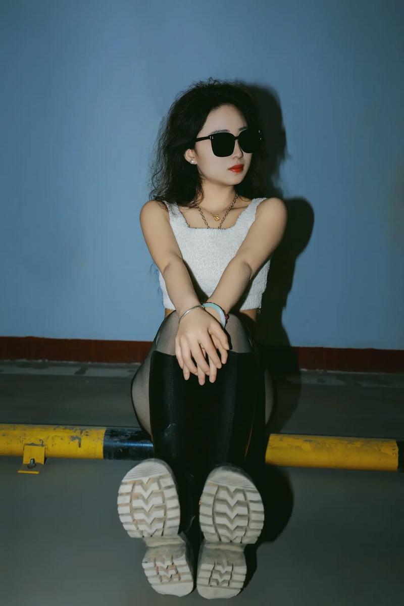 酷女孩都要会的拍照姿势