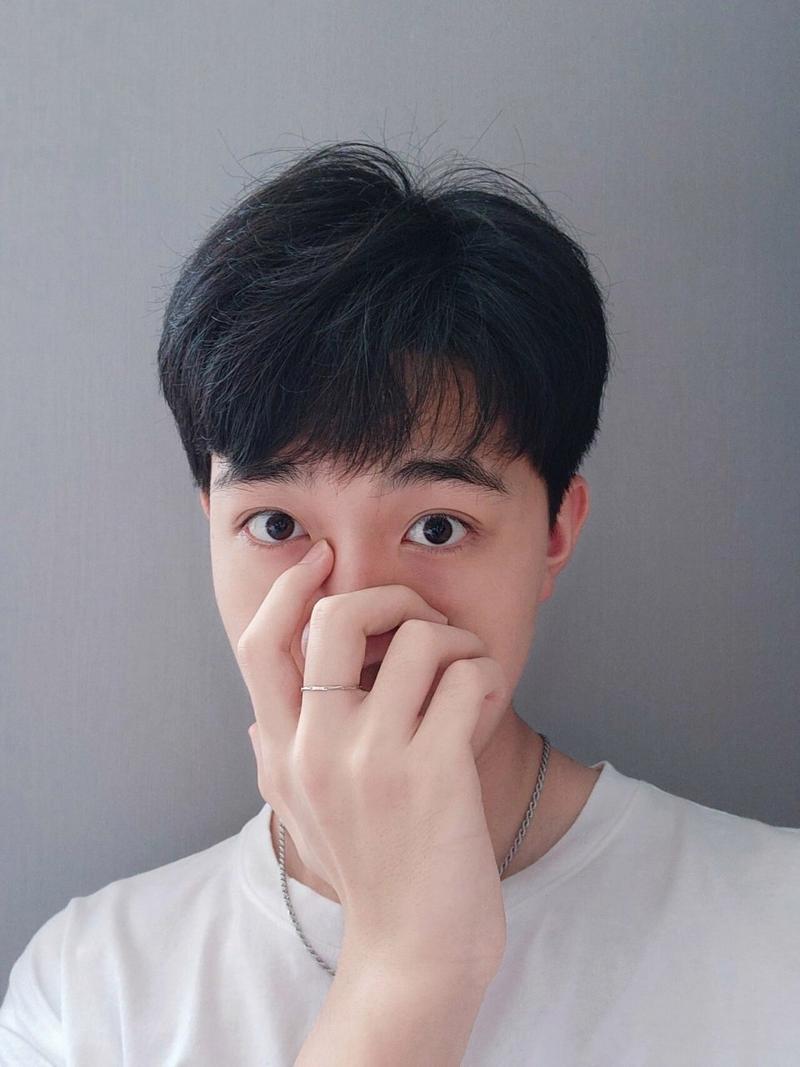 如何自拍角度图2