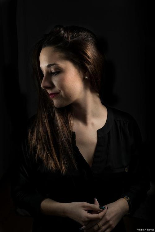 肖像摄影的4种基本打光法