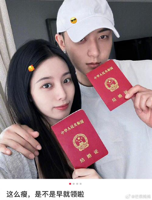 求会p图的大神p几张黄子韬0502生日快乐的照片,背景要用黄子韬,挂头像用...