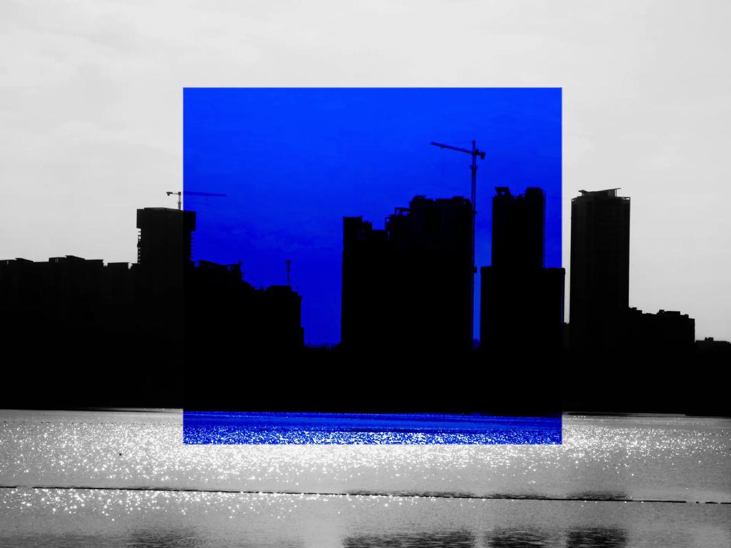 ...纯黄色、纯绿色、纯蓝色、纯白色、纯黑色的背景图、就像下面这样的...