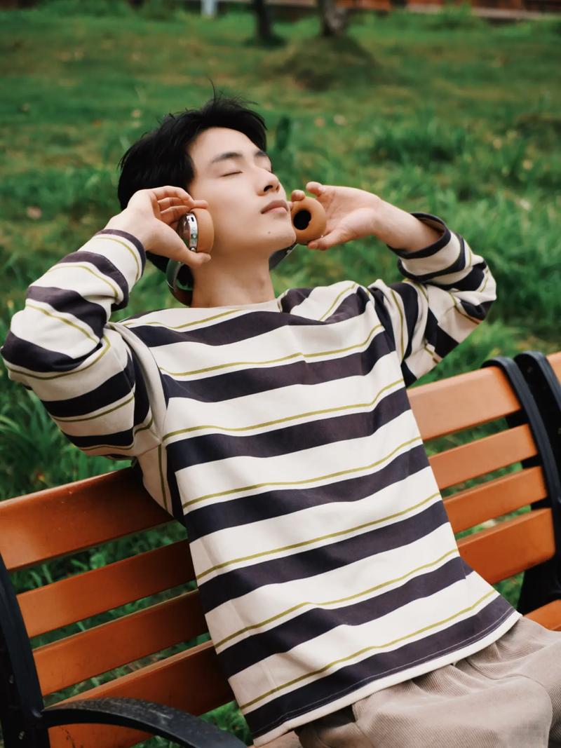 照相时男的单个人适合摆哪些姿势?