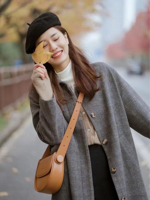 照生活照怎么摆姿势(最好有图片)