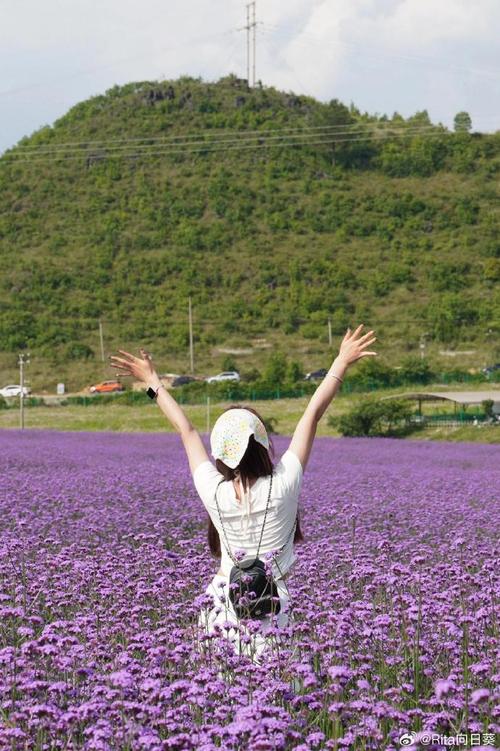 旅行途中怎样拍好风光人像照?