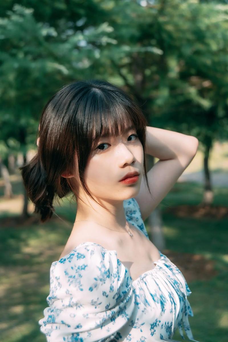 拍照的各种搞笑姿势大全图2