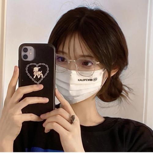 自拍拍照姿势怎么摆图2