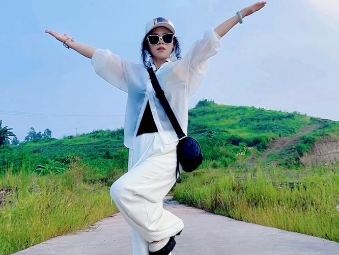 一个人照相有哪些姿势