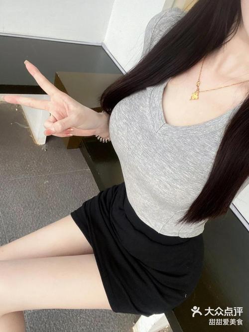 女生拍照怎么摆姿势好看图1