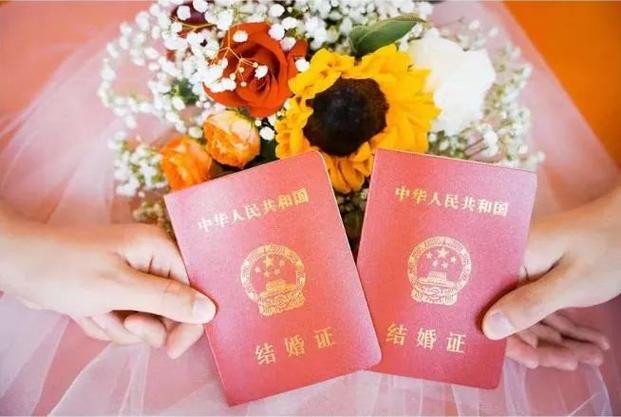 拍照姿势动作大全双人图片图3