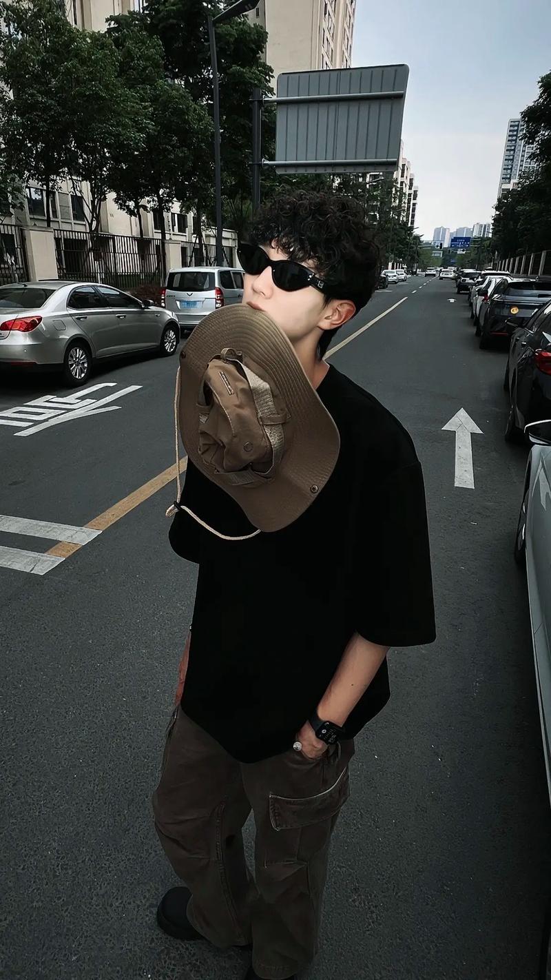 男生拍照角度标准图片图2