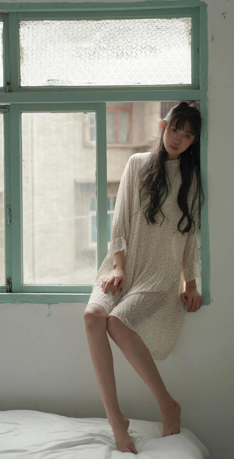 拍照姿势怎么摆女