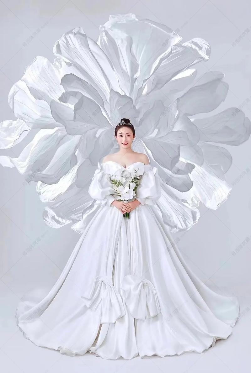 修婚纱照一般在哪个软件精修图3