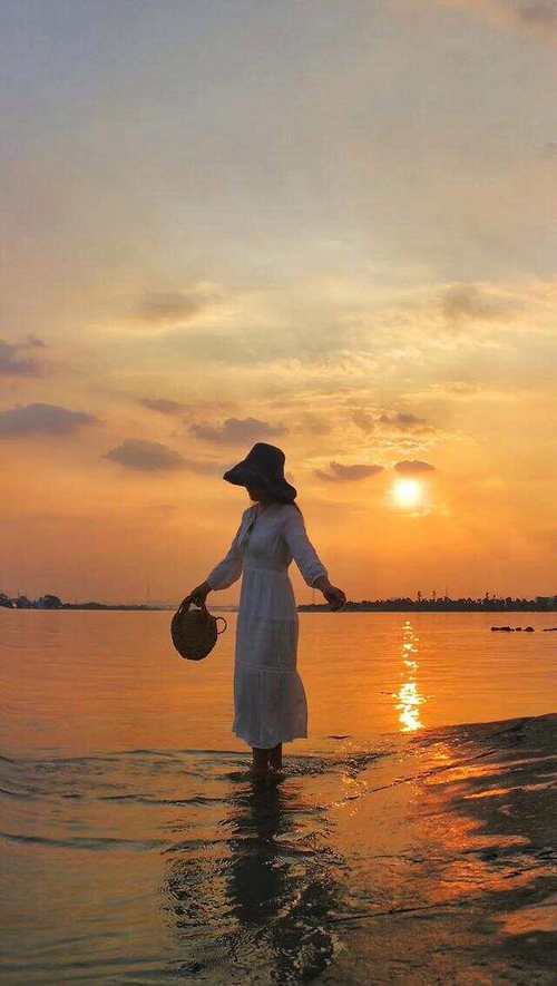 什么角度拍照脸小一点图1