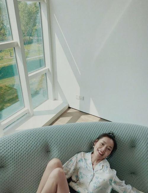 投影仪做背景拍大片图1