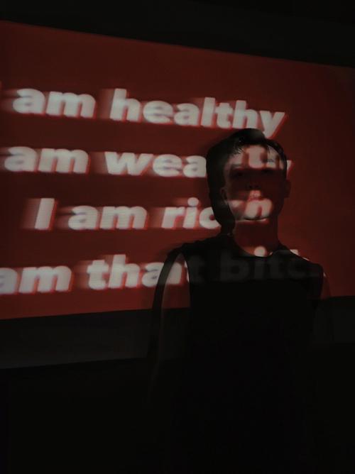 投影仪做背景方法