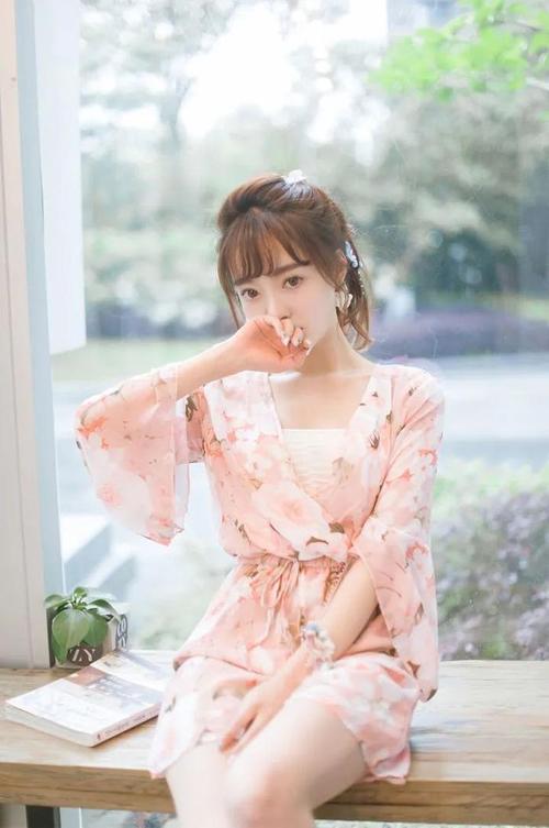 拍照姿势女生霸气图2