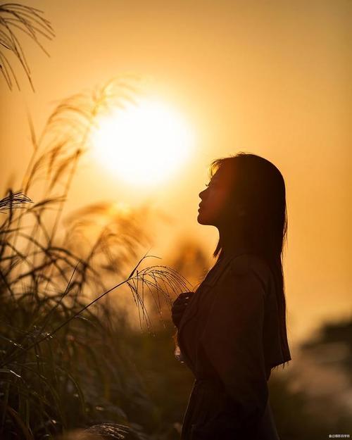 什么角度拍照好看